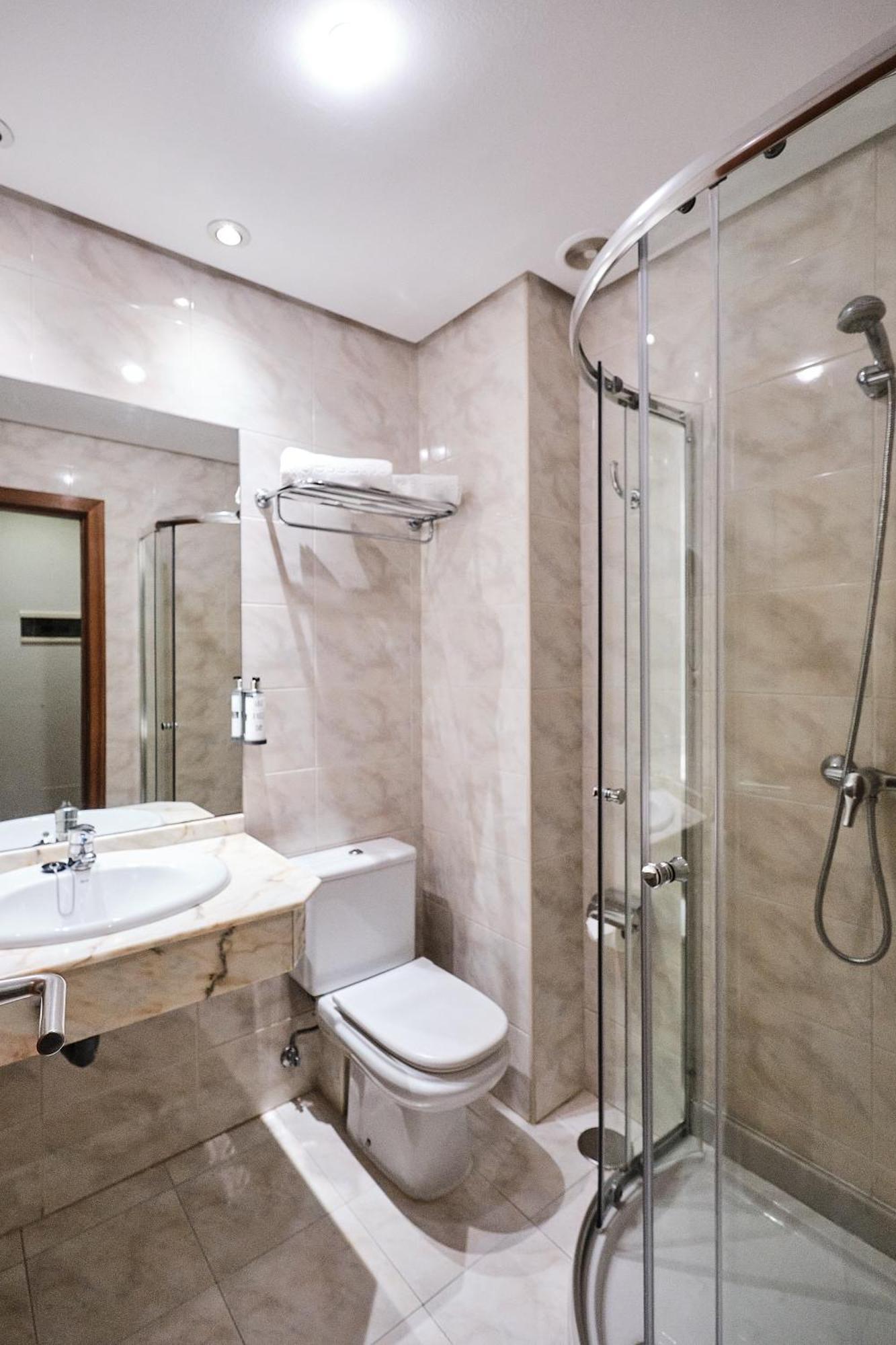 Hotel Ciudad De Compostela Santiago de Compostela Eksteriør billede