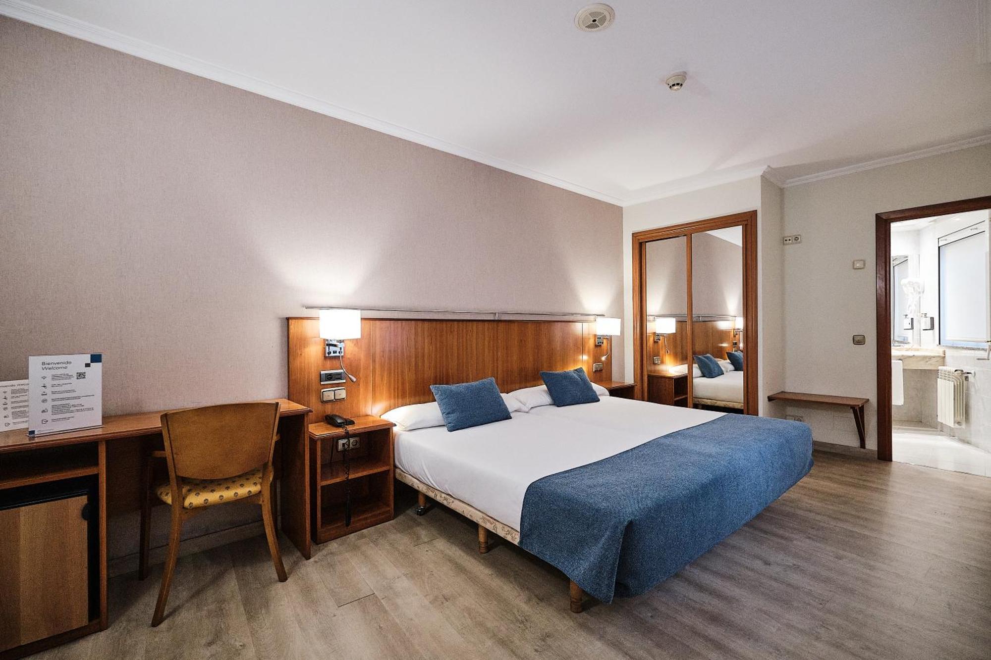 Hotel Ciudad De Compostela Santiago de Compostela Eksteriør billede