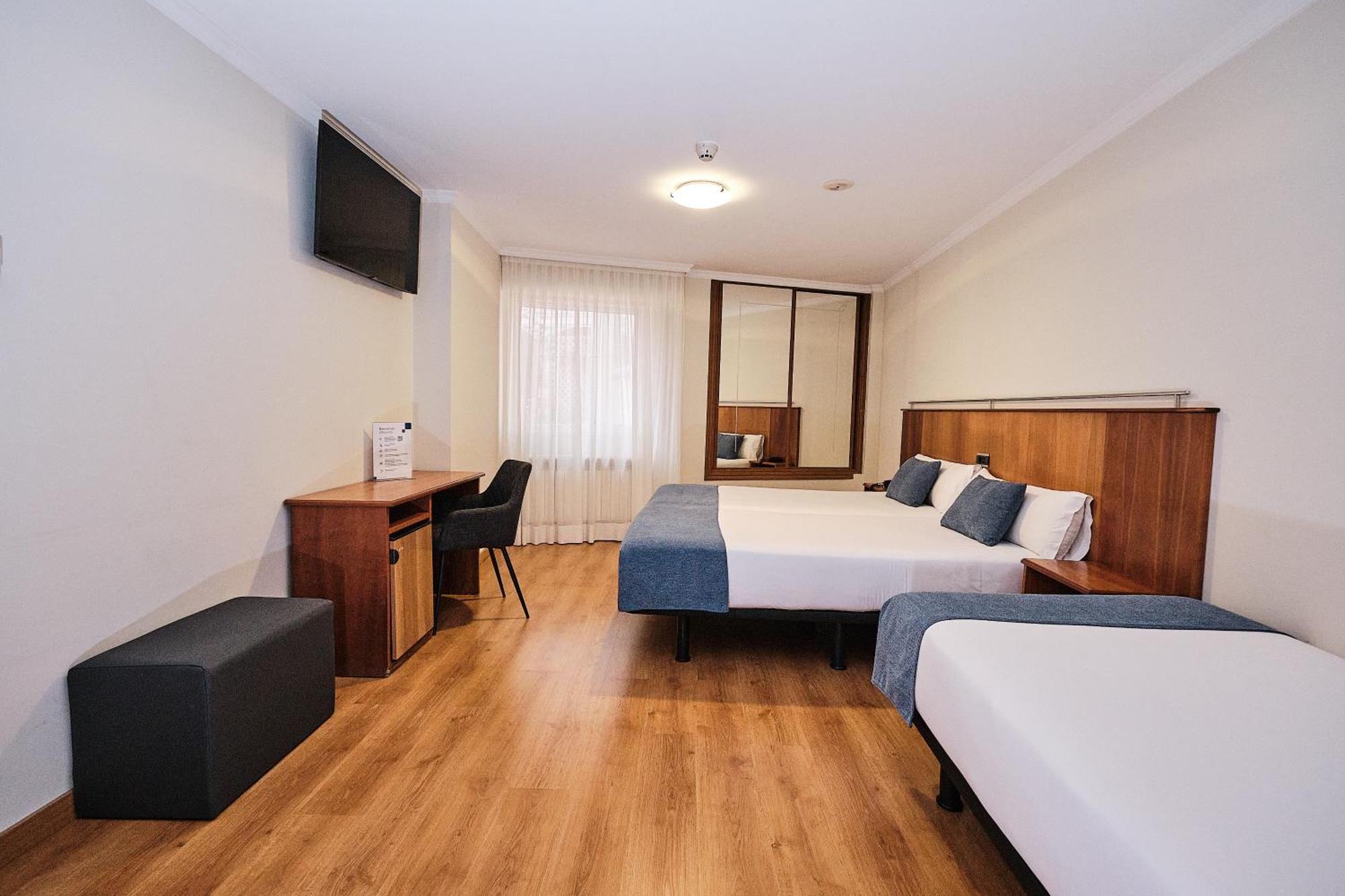 Hotel Ciudad De Compostela Santiago de Compostela Eksteriør billede